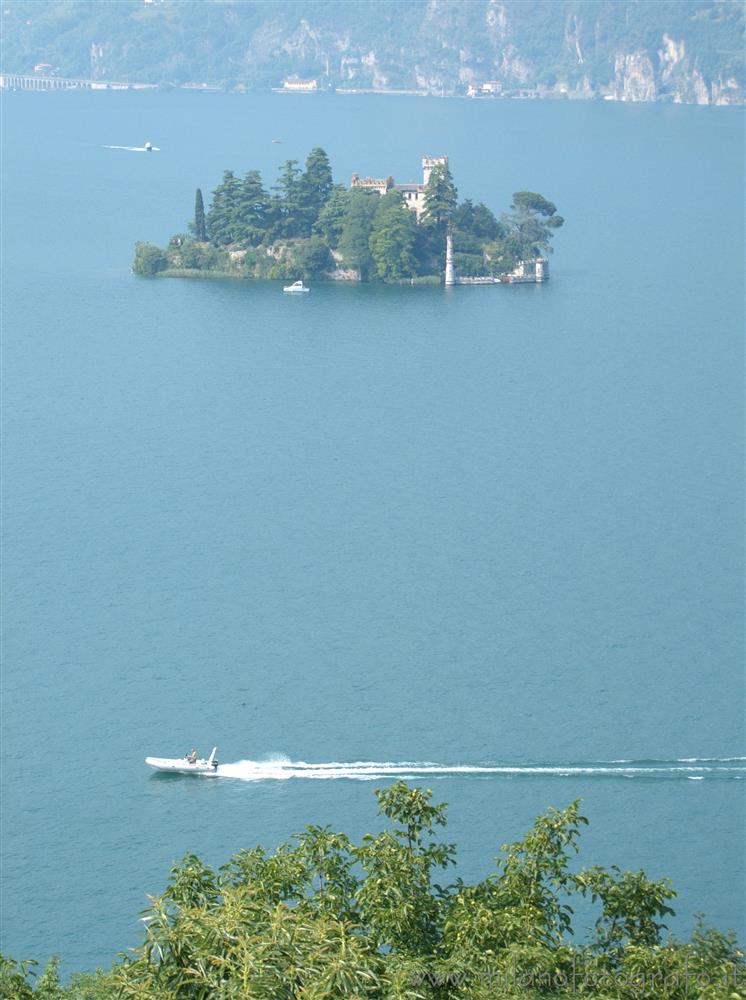 Monte Isola (Brescia) - Isola di Loreto e panorama